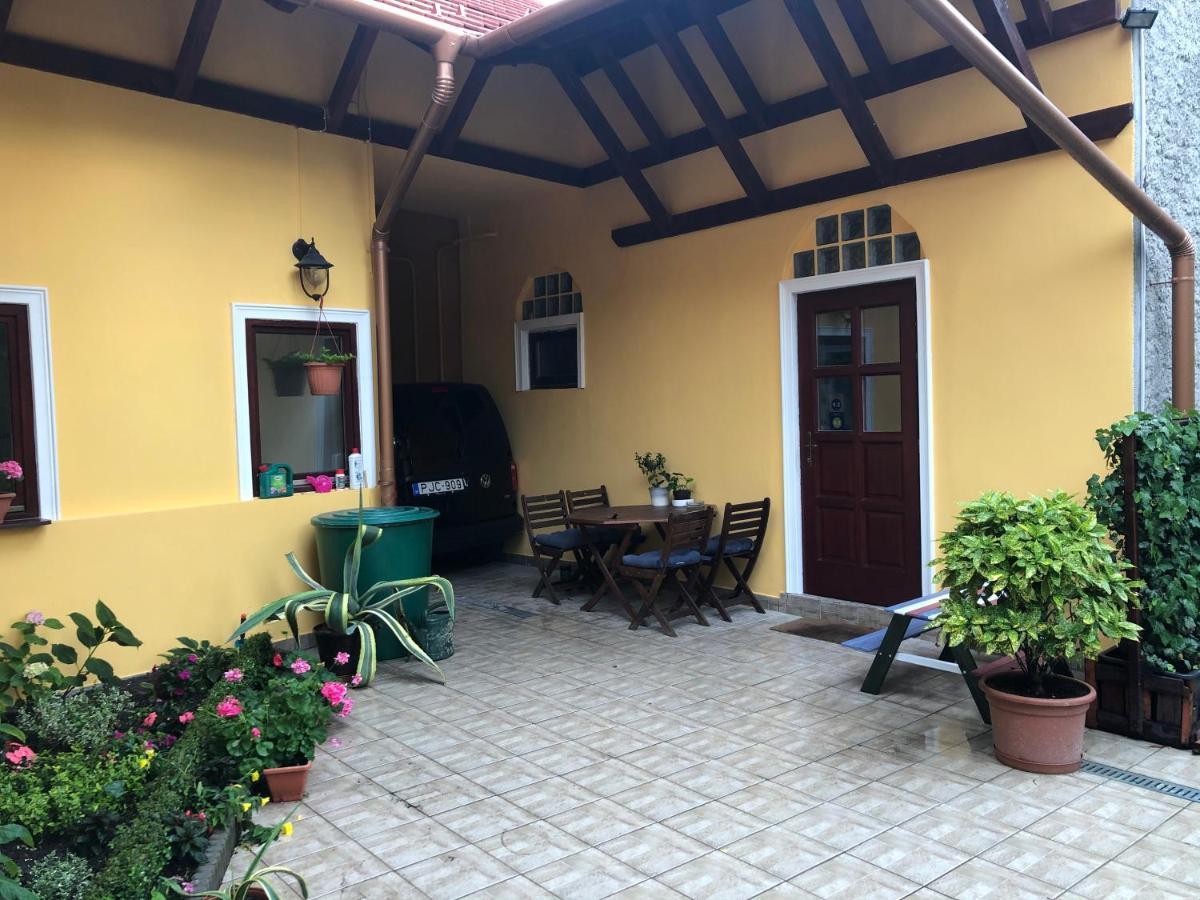 Rigó Lak Apartamento Miskolc Exterior foto
